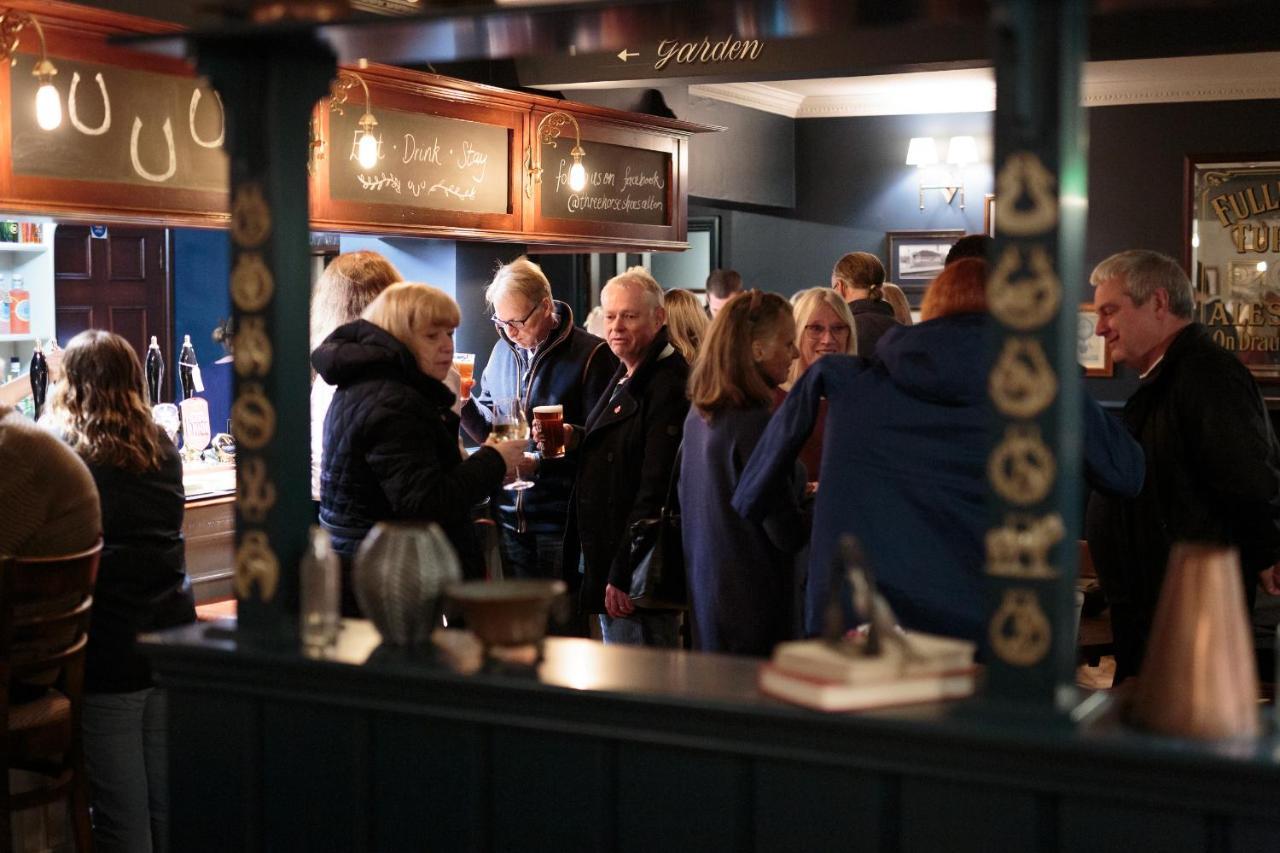 The Three Horseshoes East Worldham Alton  Exterior photo